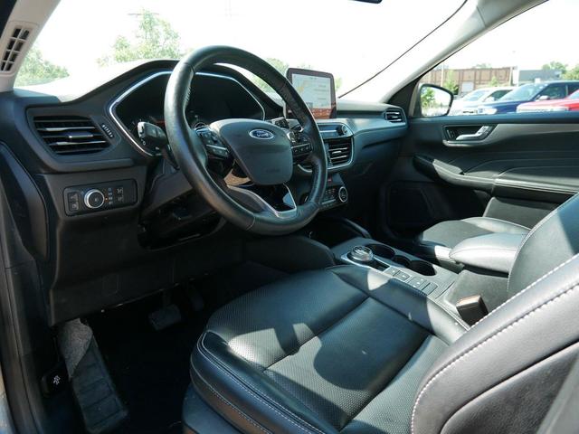 Photo of 2021 Carbonized Gray Metallic Ford Escape