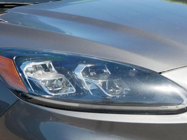 Photo of 2021 Carbonized Gray Metallic Ford Escape