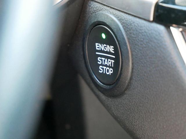 Photo of 2021 Carbonized Gray Metallic Ford Escape