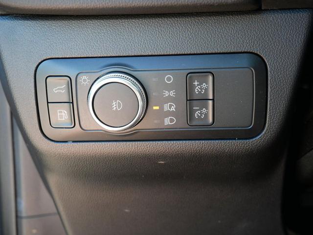 Photo of 2021 Carbonized Gray Metallic Ford Escape