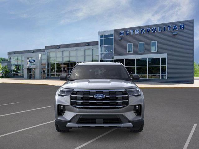 Photo of 2025 Carbonized Gray Metallic Ford Explorer
