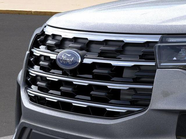 Photo of 2025 Carbonized Gray Metallic Ford Explorer