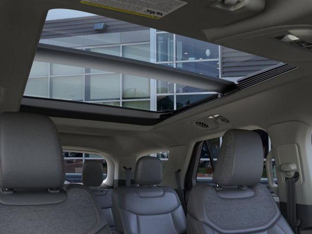 Photo of 2025 Carbonized Gray Metallic Ford Explorer