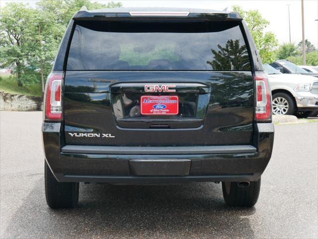 Photo of 2016 Onyx Black GMC Yukon XL