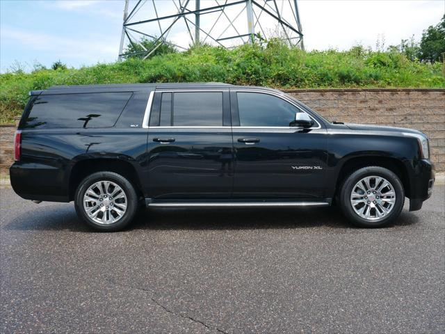 Photo of 2016 Onyx Black GMC Yukon XL