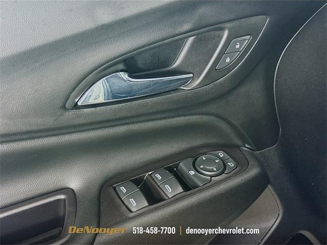 Photo of 2019 Silver Ice Metallic Chevrolet Equinox