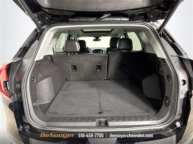 Photo of 2022 Ebony Twilight Metallic GMC Terrain