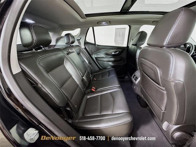 Photo of 2022 Ebony Twilight Metallic GMC Terrain