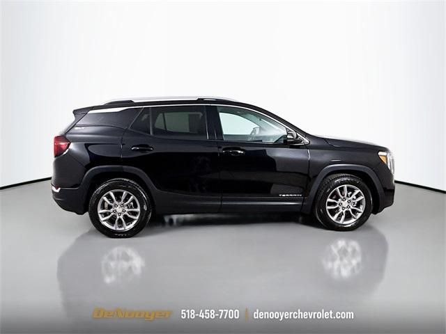 Photo of 2022 Ebony Twilight Metallic GMC Terrain
