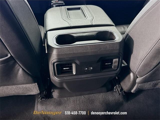 Photo of 2022 Black Chevrolet Silverado 1500