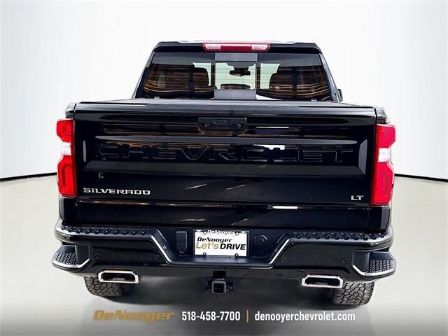 Photo of 2022 Black Chevrolet Silverado 1500