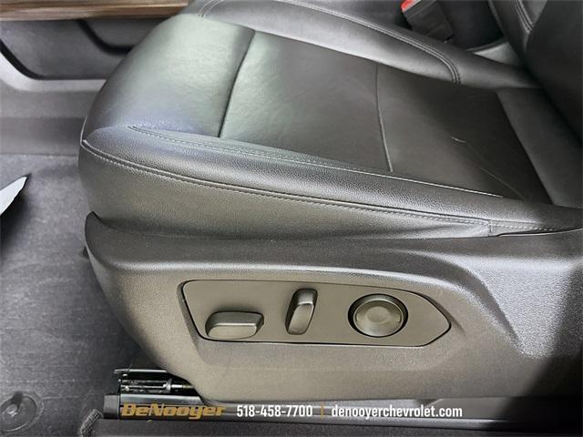 Photo of 2022 Black Chevrolet Silverado 1500