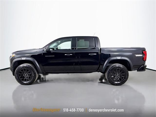 Photo of 2024 Black Chevrolet Colorado