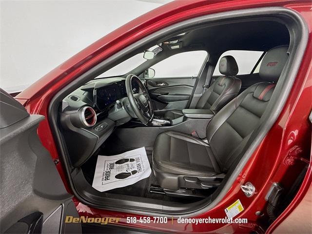 Photo of 2024 Crimson Metallic Chevrolet Trax