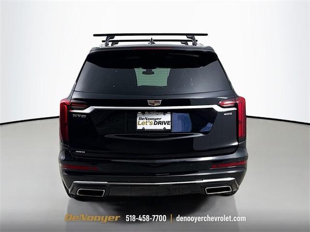 Photo of 2023 Stellar Black Metallic Cadillac XT6
