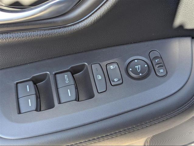 Photo of 2026 Platinum White Honda HR-V