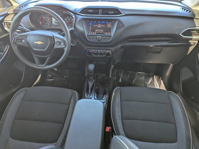 Photo of 2021 Summit White Chevrolet Trailblazer