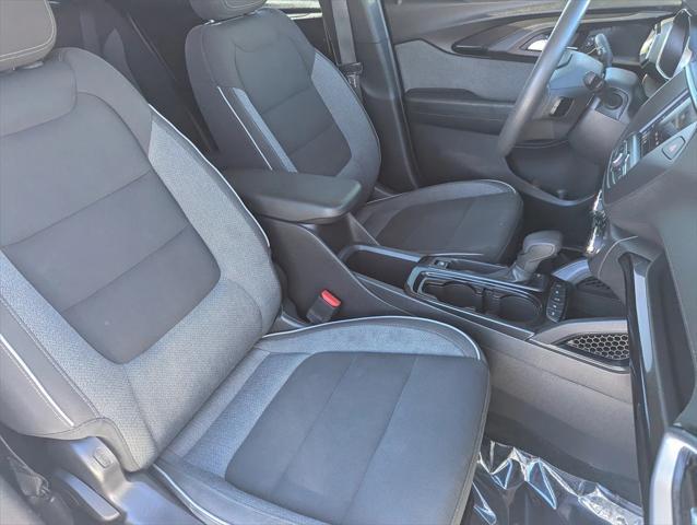 Photo of 2021 Summit White Chevrolet Trailblazer