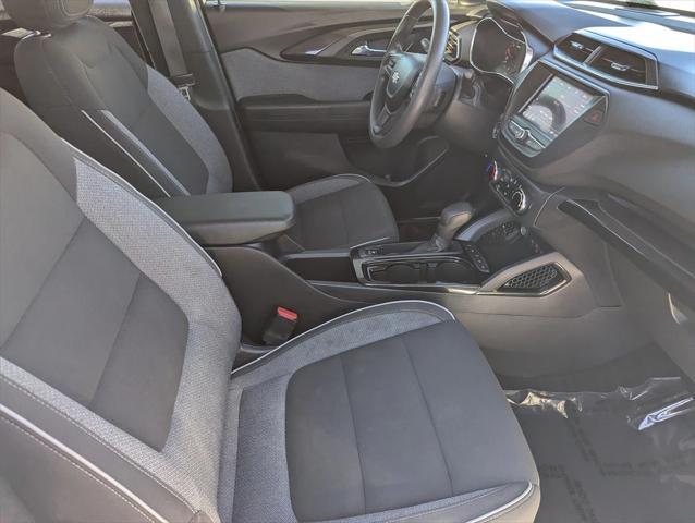 Photo of 2021 Summit White Chevrolet Trailblazer
