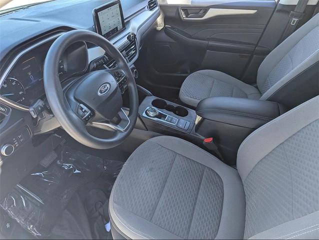 Photo of 2022 Oxford White Ford Escape
