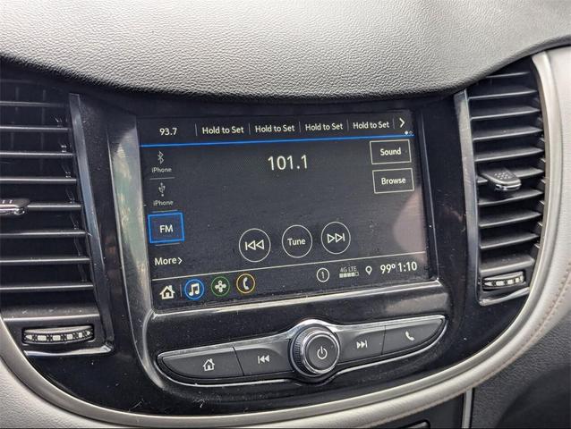 Photo of 2019 Silver Ice Metallic Chevrolet Trax