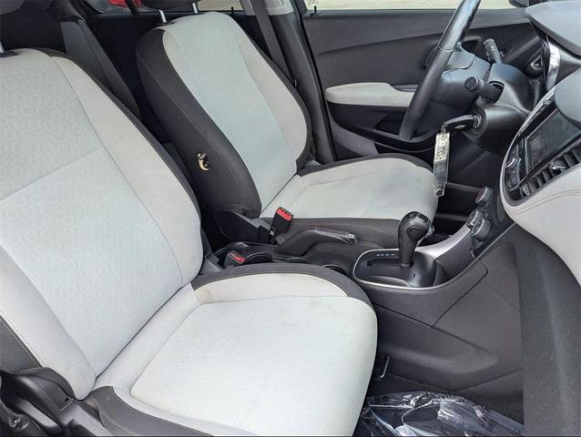 Photo of 2019 Silver Ice Metallic Chevrolet Trax
