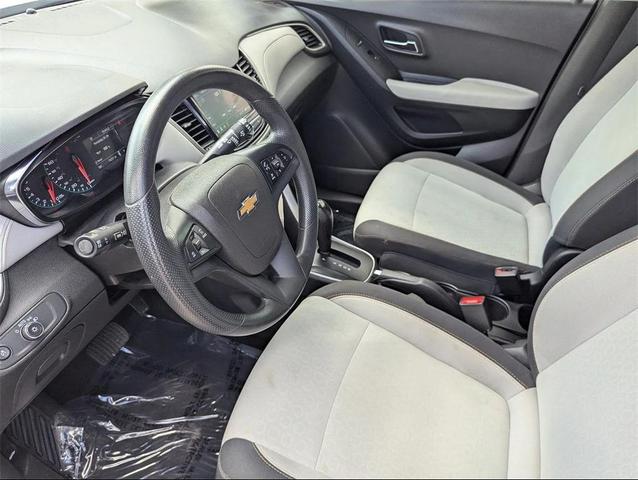 Photo of 2019 Silver Ice Metallic Chevrolet Trax