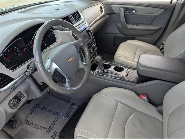 Photo of 2014 Black Granite Metallic Chevrolet Traverse
