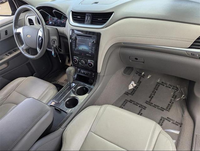 Photo of 2014 Black Granite Metallic Chevrolet Traverse