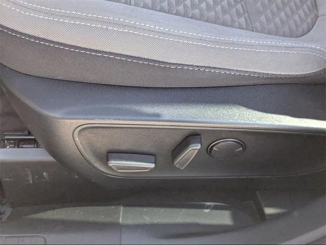 Photo of 2022 Blue Metallic Ford Escape