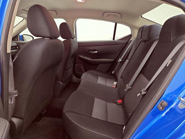Photo of 2020 Blue Nissan Sentra