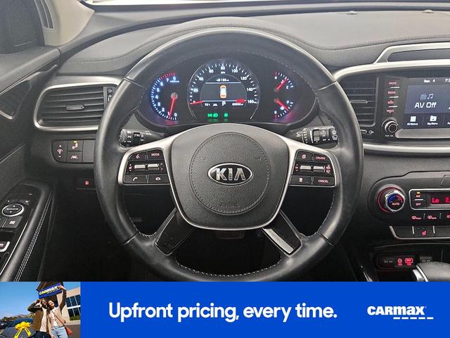 Photo of 2020 Gray Kia Sorento
