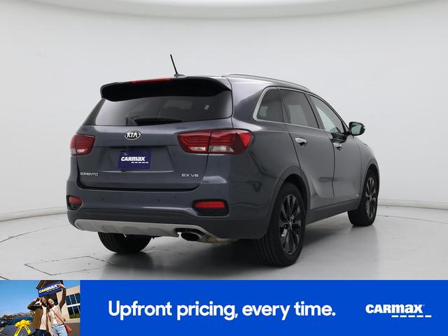 Photo of 2020 Gray Kia Sorento