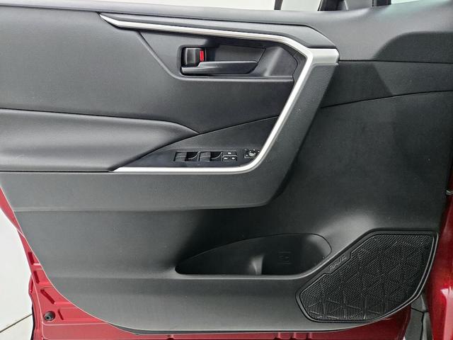 Photo of 2019 Red Toyota RAV4