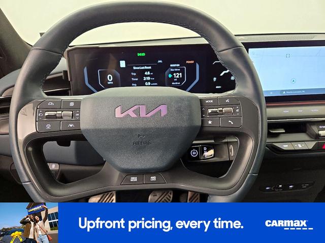 Photo of 2024 Silver Kia EV9