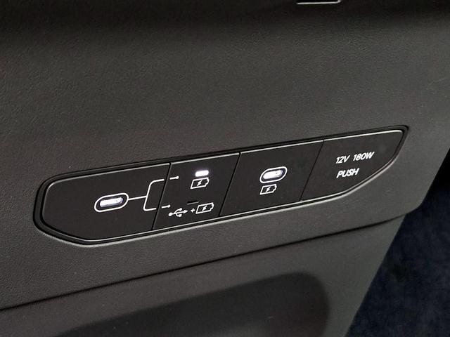 Photo of 2024 Silver Kia EV9
