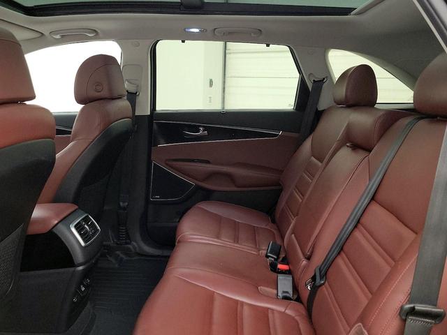 Photo of 2017 Black Kia Sorento