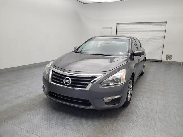 Photo of 2015 Gun Metallic Nissan Altima