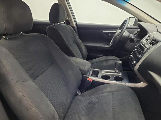 Photo of 2015 Gun Metallic Nissan Altima