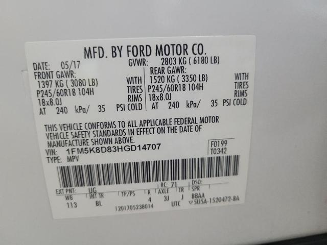 Photo of 2017 White Ford Explorer