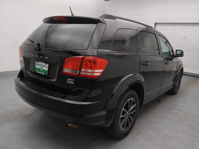 Photo of 2018 Pitch Black Clearcoat Dodge Journey
