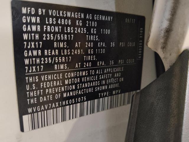 Photo of 2017 Pure White Volkswagen Tiguan