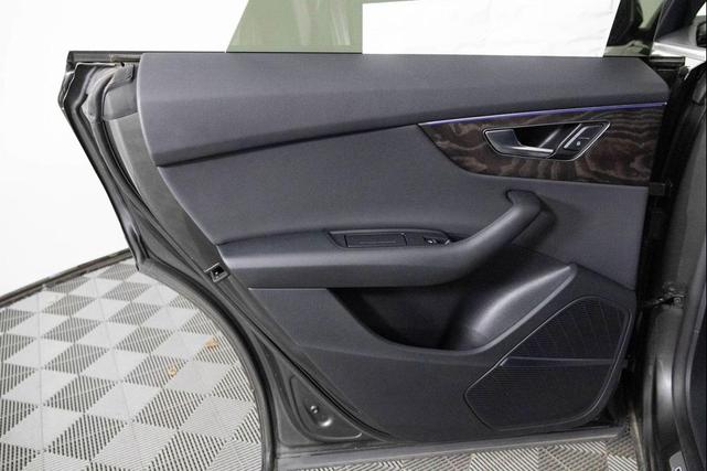 Photo of 2019 Samurai Gray Metallic Audi Q8