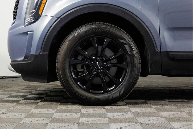 Photo of 2022 Everlasting Silver Kia Telluride