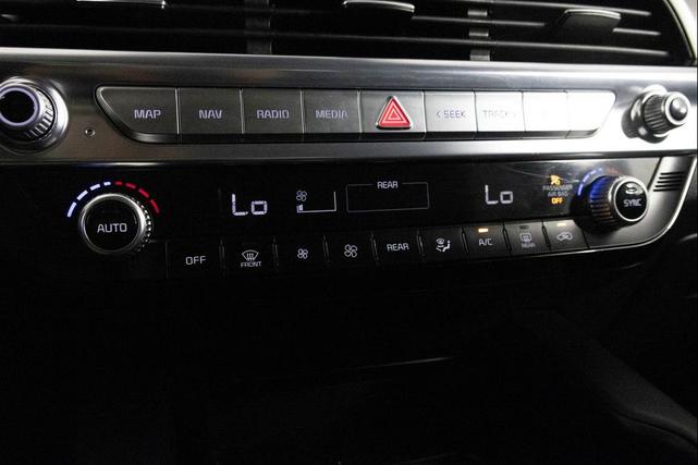 Photo of 2022 Everlasting Silver Kia Telluride