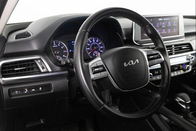Photo of 2022 Everlasting Silver Kia Telluride