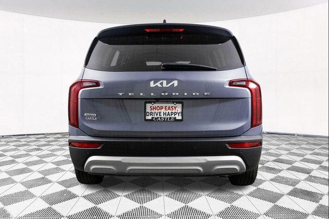 Photo of 2022 Everlasting Silver Kia Telluride