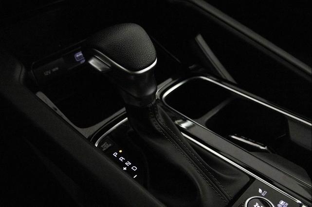 Photo of 2022 Everlasting Silver Kia Telluride