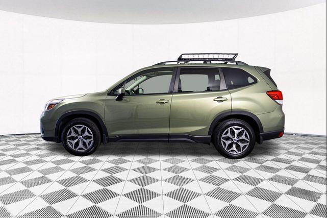 Photo of 2019 Jasper Green Metallic Subaru Forester