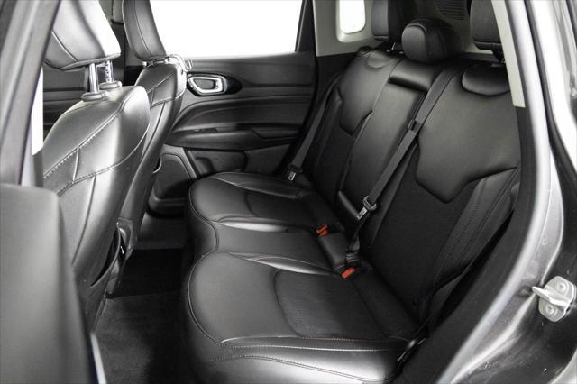 Photo of 2022 Granite Crystal Metallic Clearcoat Jeep Compass